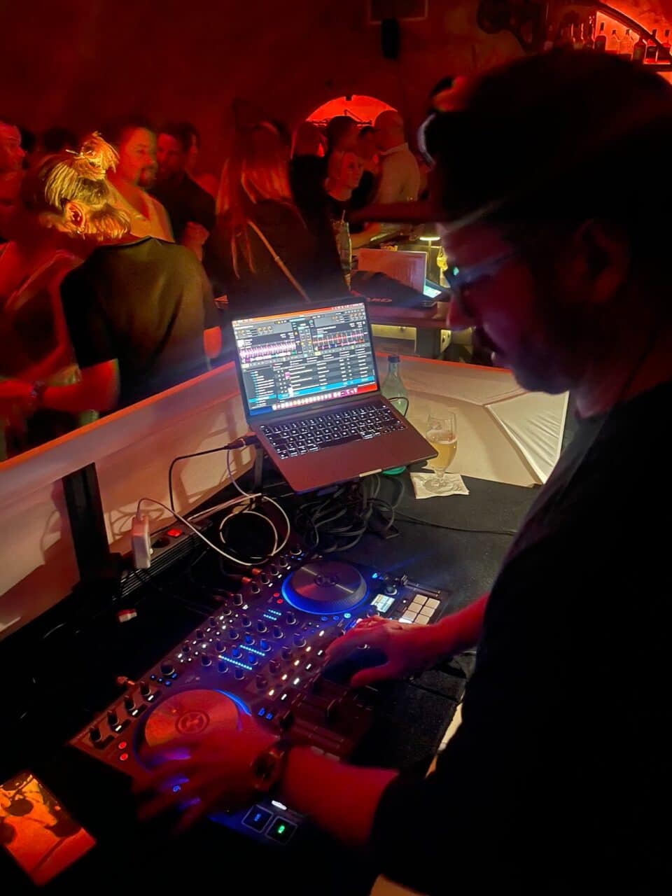D48 Bar Eventlocation Aschaffenburg - DJ